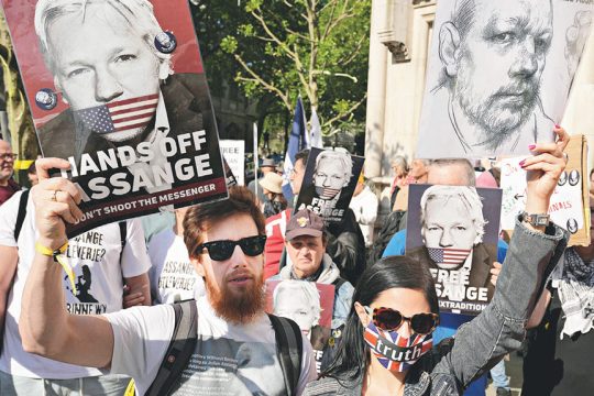 julian assange